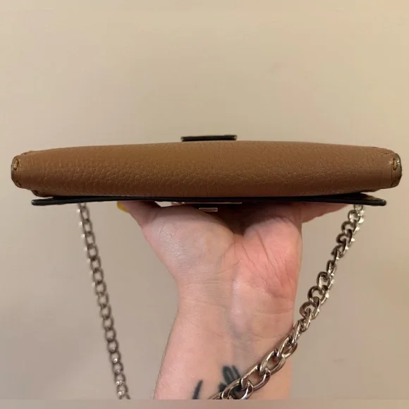 *Beautiful* Fendi - Selleria Peekaboo Long Wallet - Picture 5 of 13